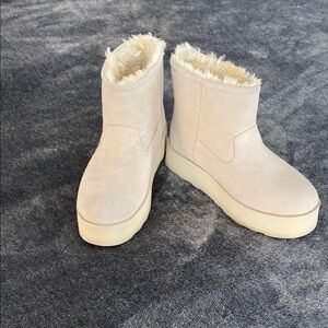 Women's Cream Ankle Boots